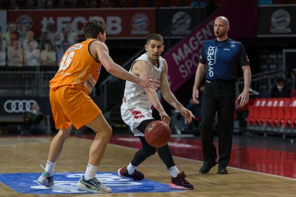 出一支具有 出一支具有